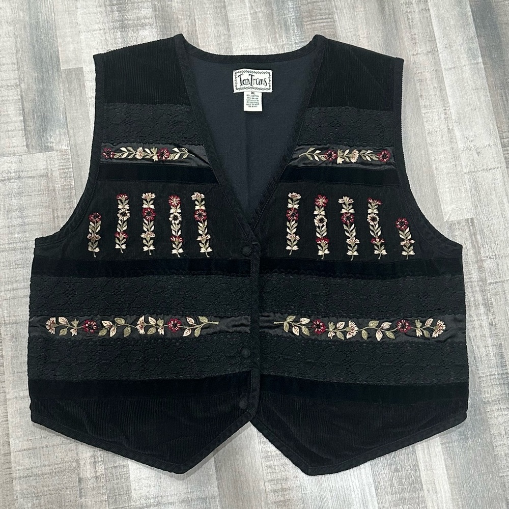 Y2K TanTrums Black Floral Vest lace bead detail XL